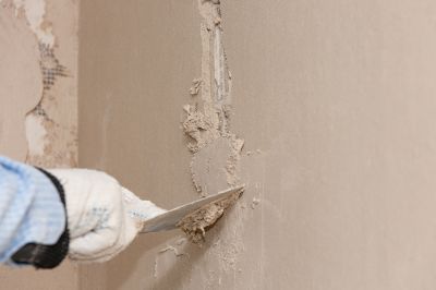 General Handymen for Wall Fixes